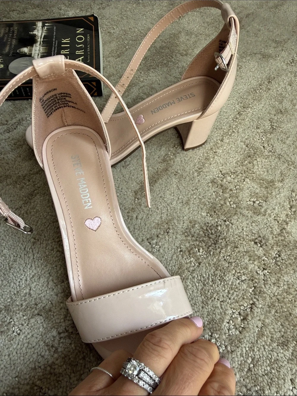 Girls size 1 Nude Patent Block Heel ankle strap— Classic Strappy dress shoe